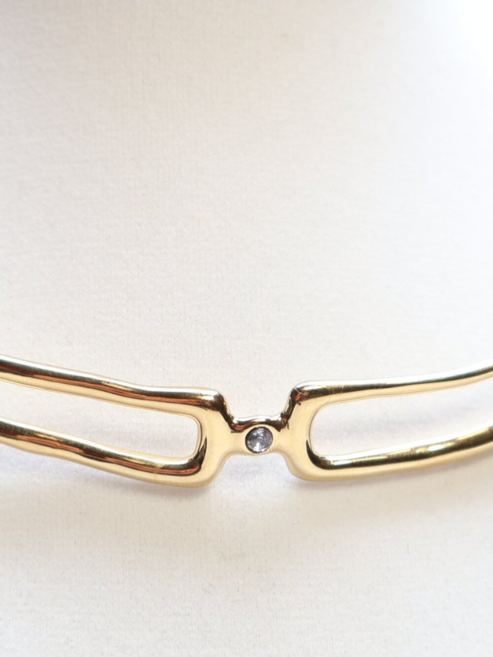 Uno de 50 Gold Tone Clear Crystal Collar Necklace $325 - Picture 2 of 4